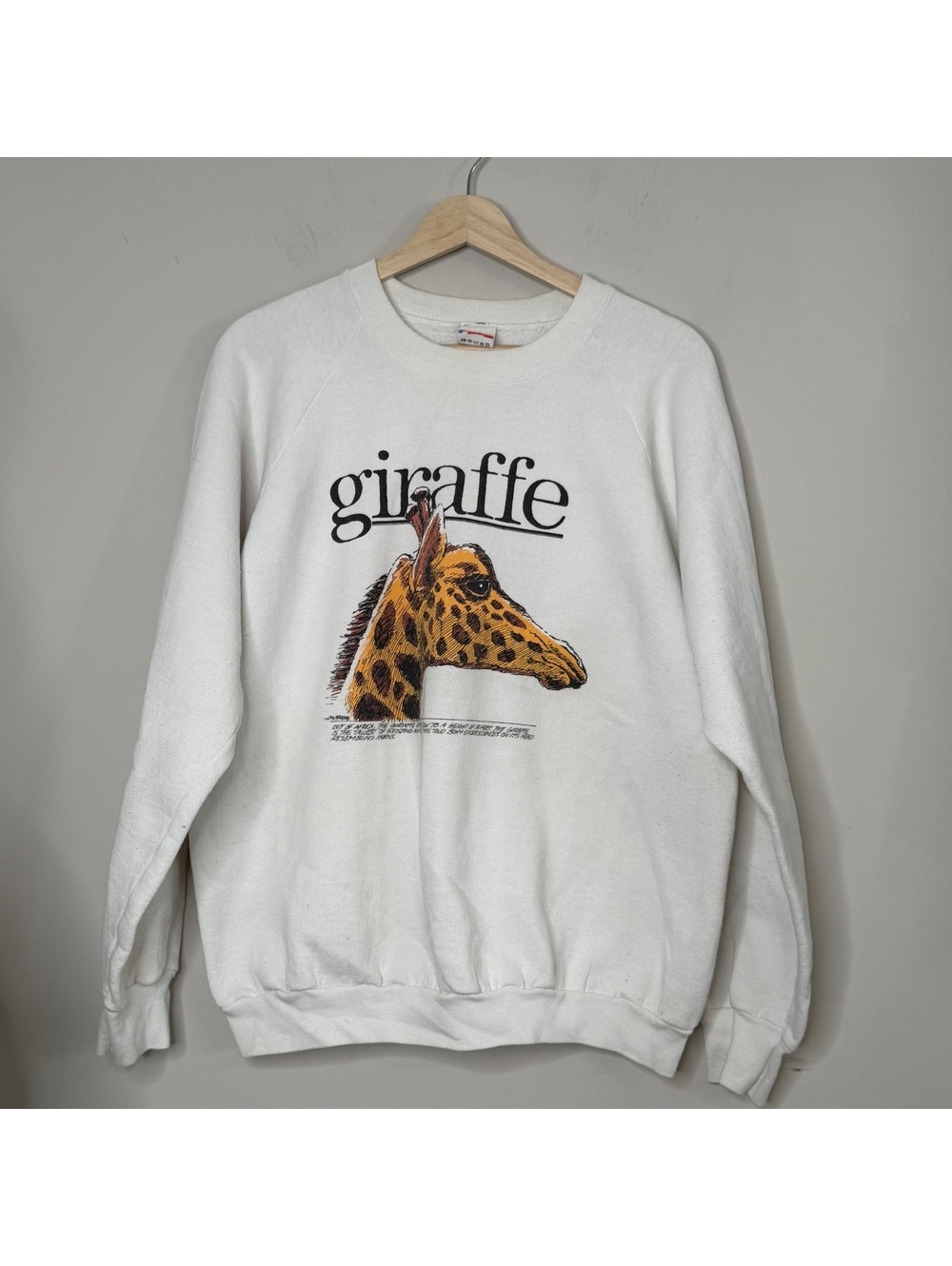 Vintage 90s Giraffe Graphic Sweatshirt White Raglan Animal Crewneck